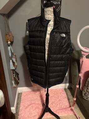 The North Face Men's Aconcagua 550 Down Puffer Vest Black Size XL